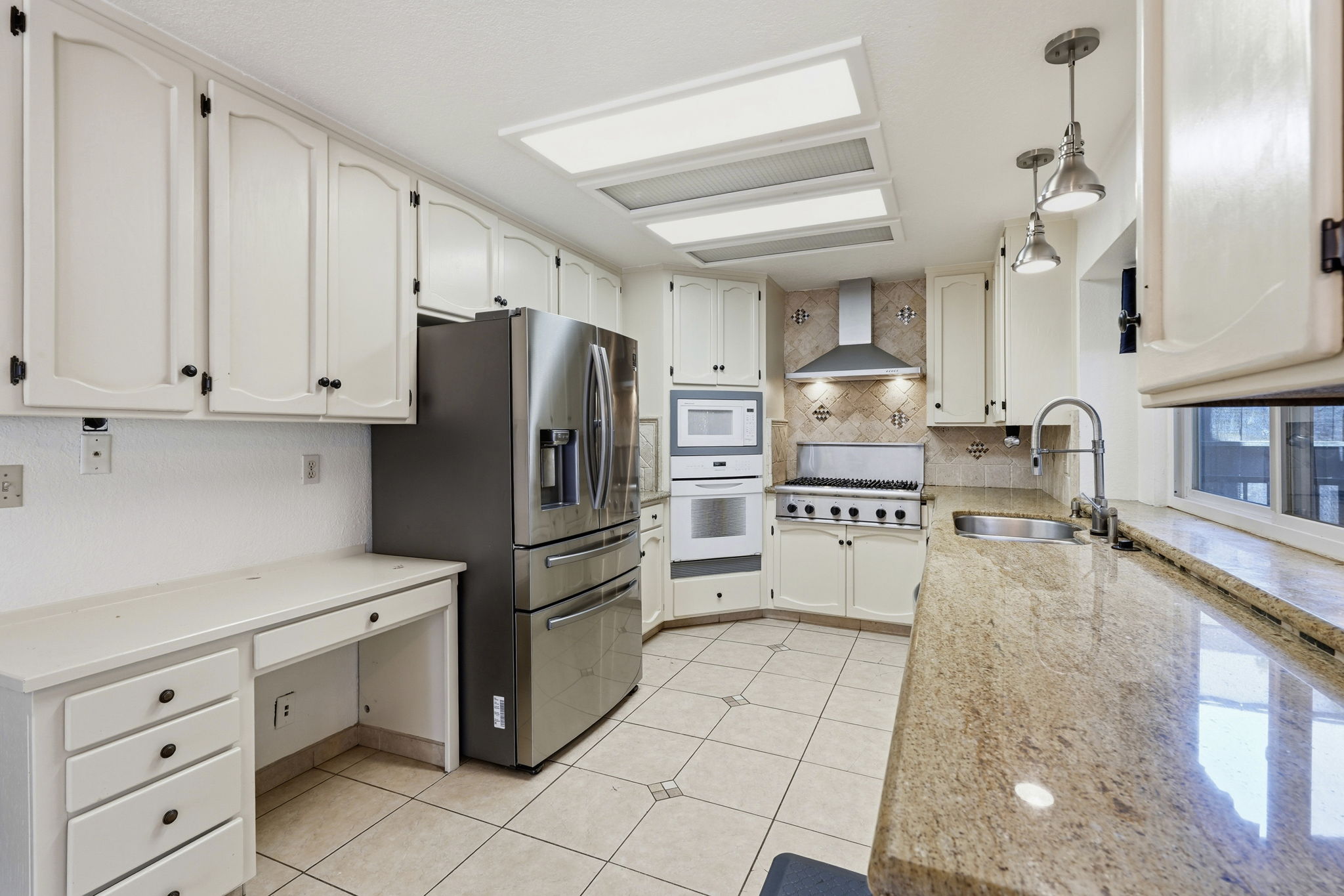 015_f8_3712 Drakeshire Dr