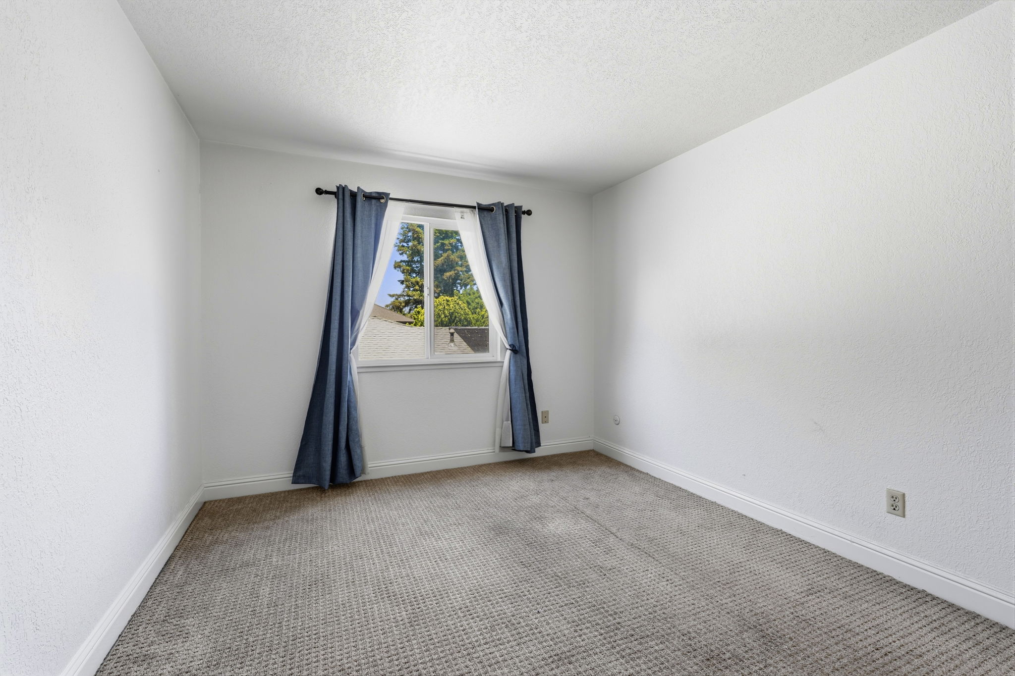 022_f8_3712 Drakeshire Dr
