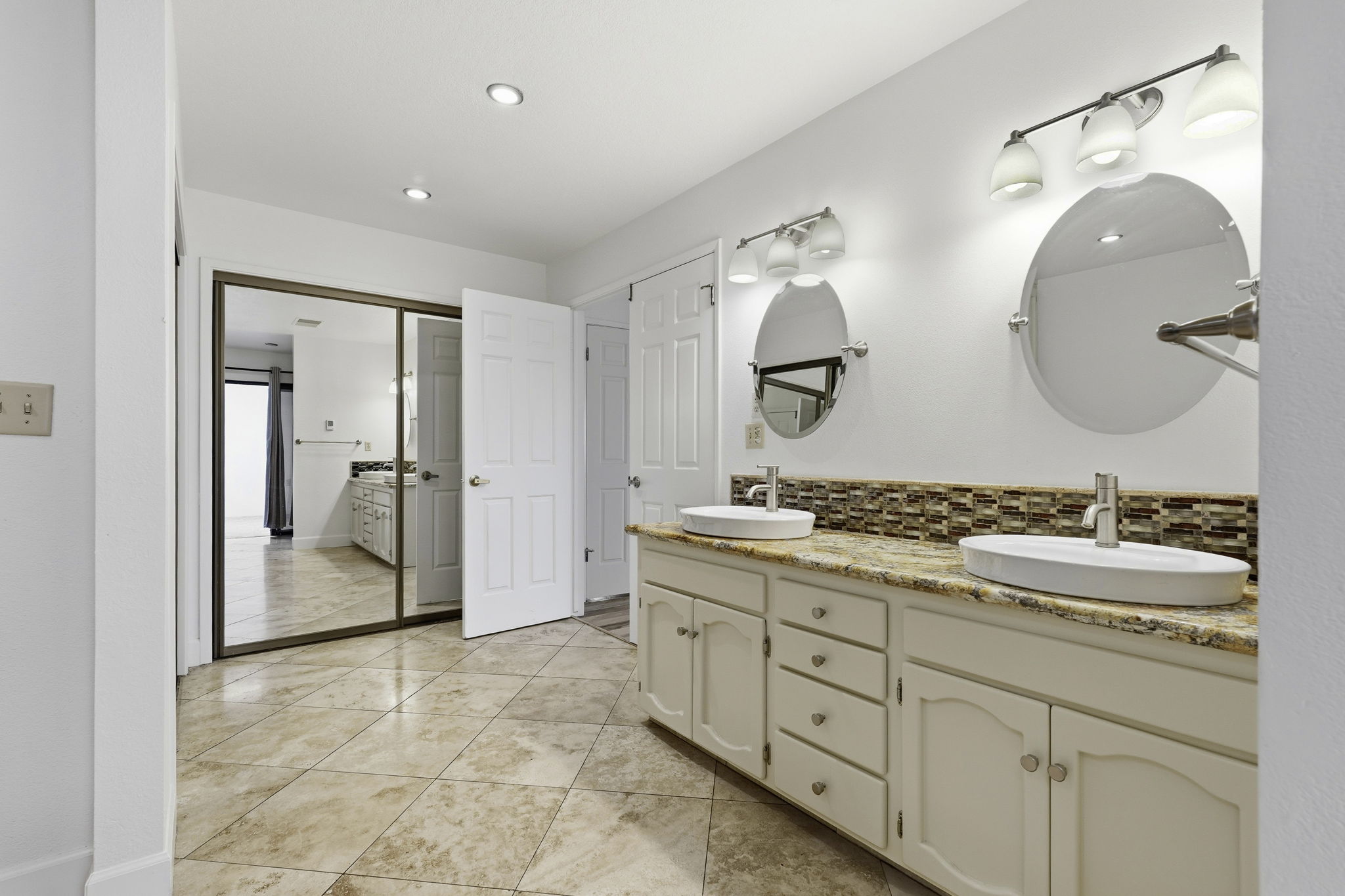 037_f8_3712 Drakeshire Dr