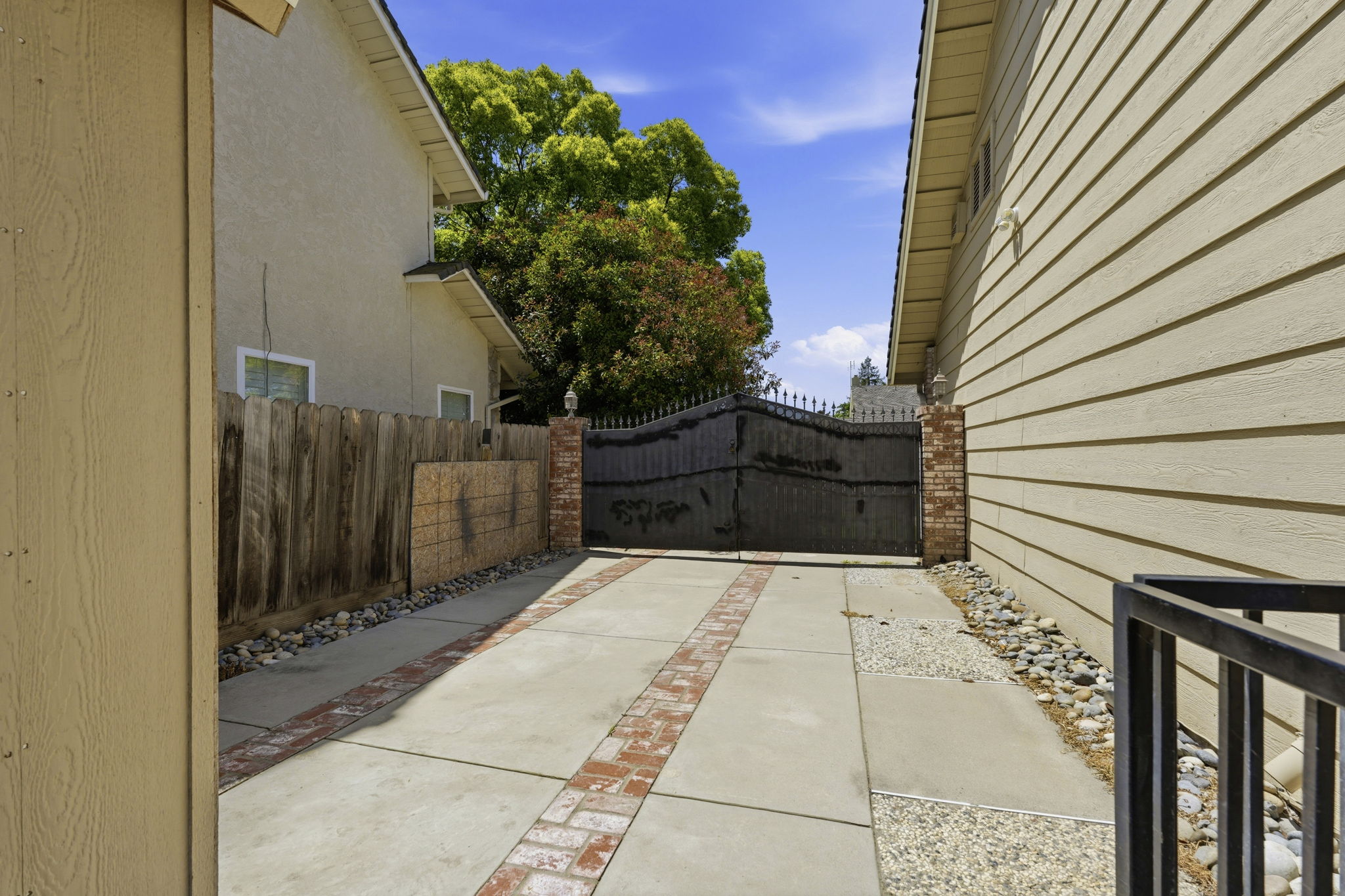052_f8_3712 Drakeshire Dr