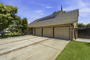 004_f8_3712 Drakeshire Dr