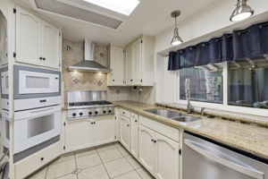 014_f8_3712 Drakeshire Dr