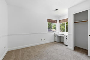 023_f8_3712 Drakeshire Dr