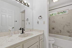 033_f8_3712 Drakeshire Dr
