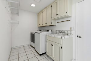 040_f8_3712 Drakeshire Dr