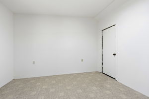 041_f8_3712 Drakeshire Dr