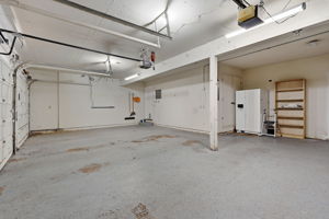 043_f8_3712 Drakeshire Dr