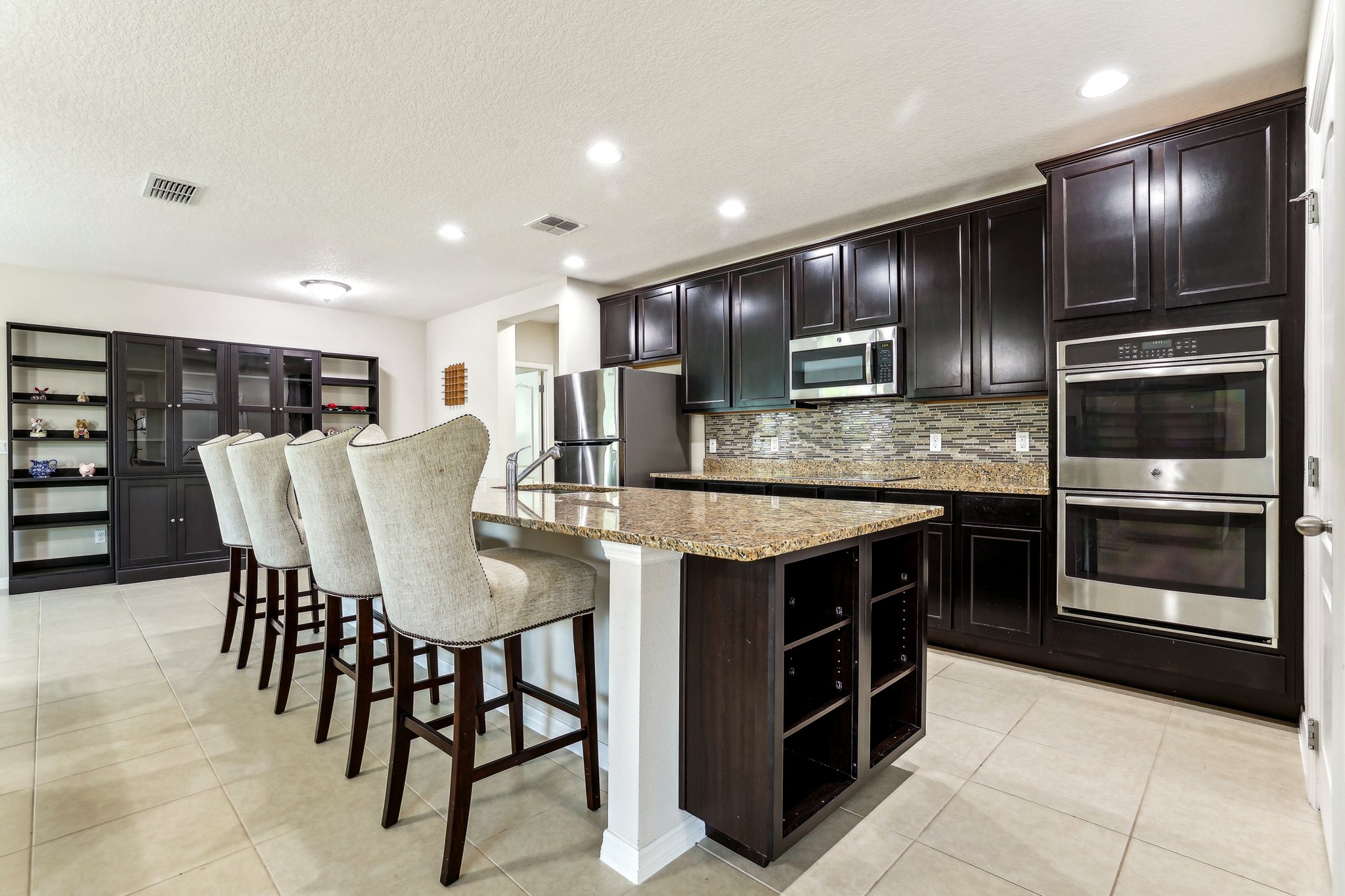 Apopka Ridge Cir-015.jpg