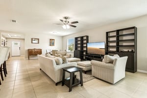 Apopka Ridge Cir-007.jpg