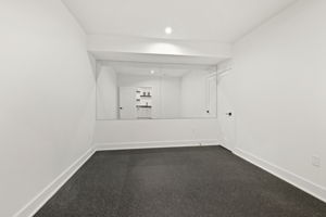  Photo 36