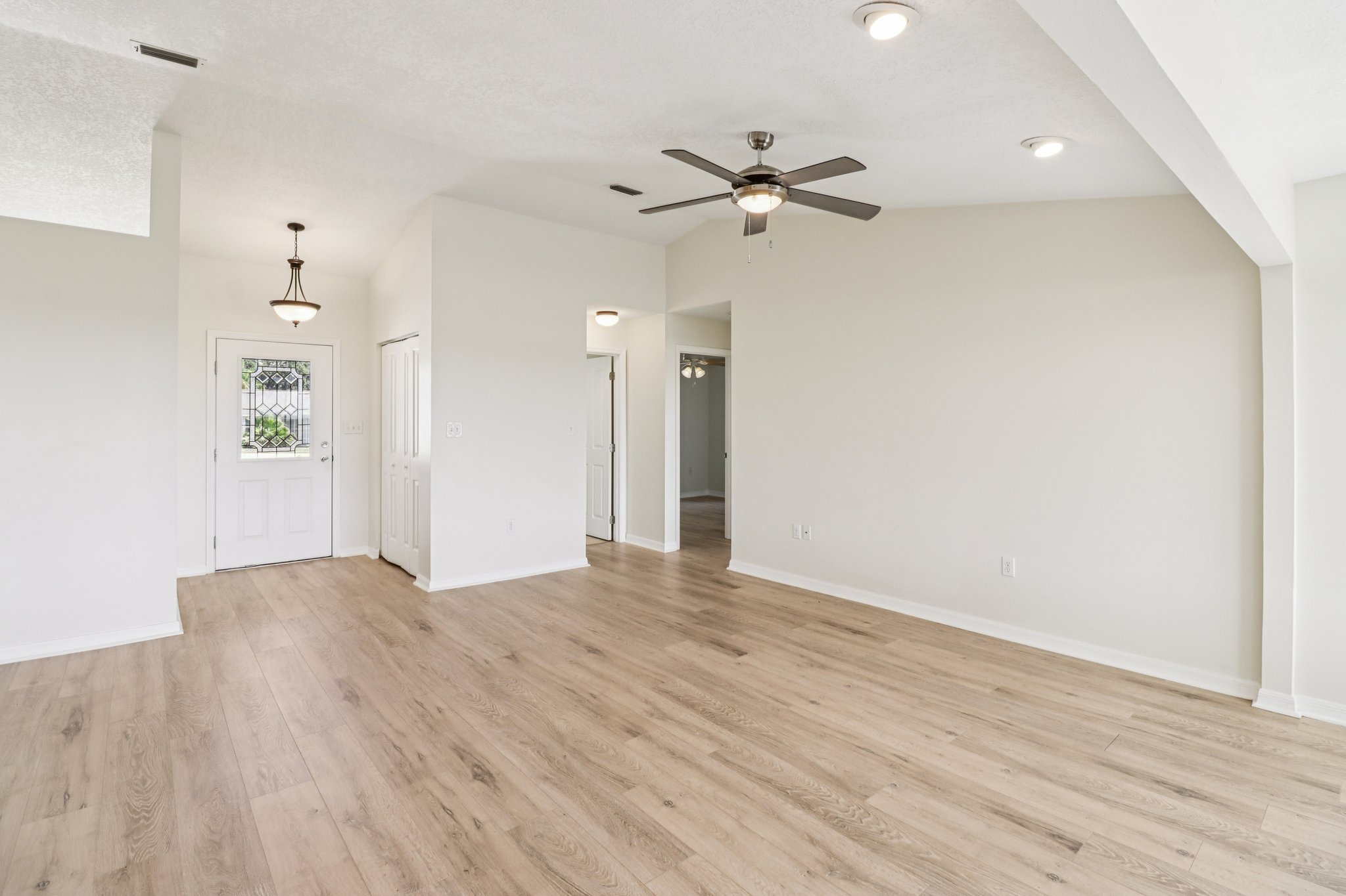 Sandy Ln-S2709-008.jpg
