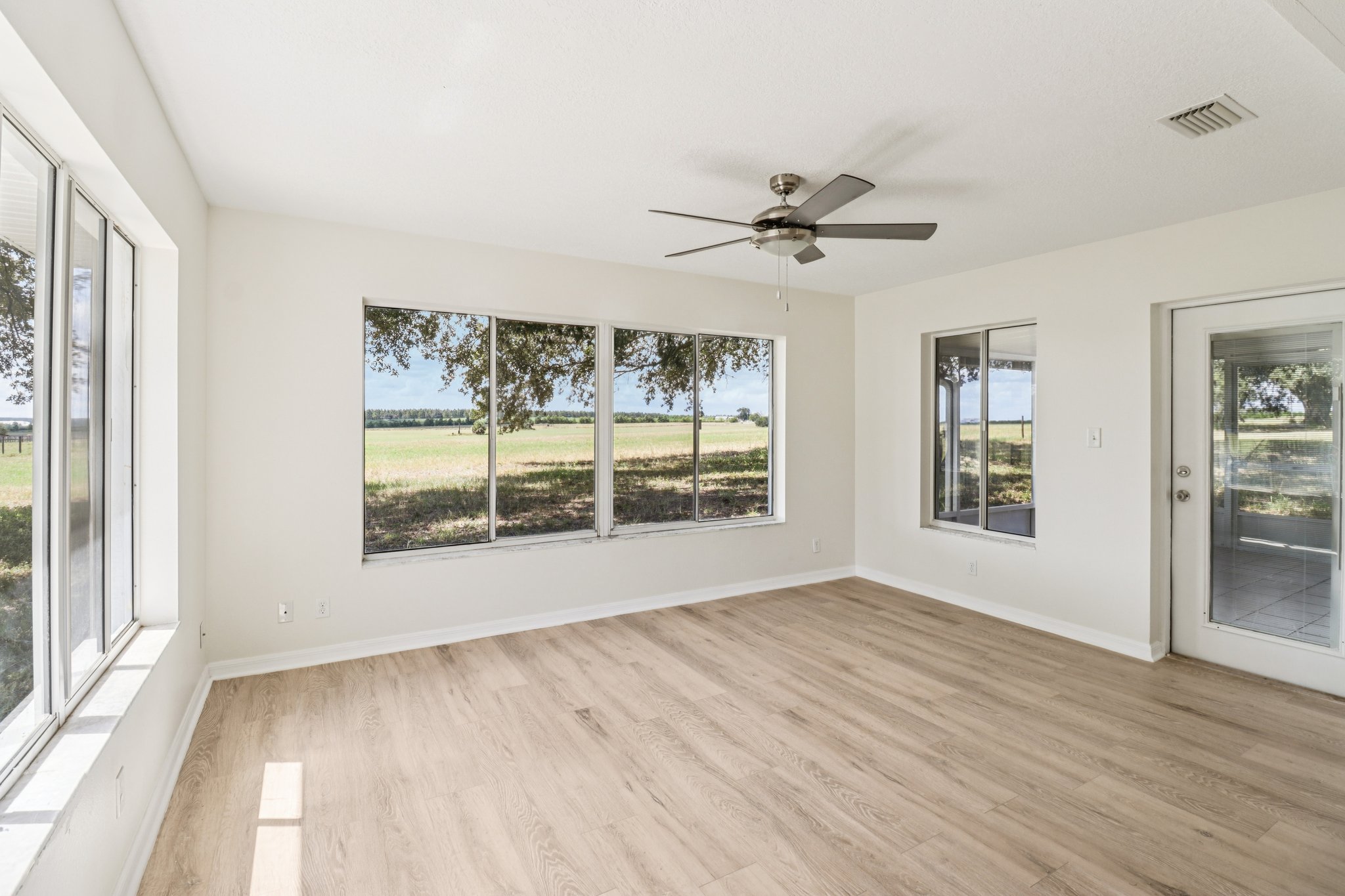 Sandy Ln-S2709-014.jpg