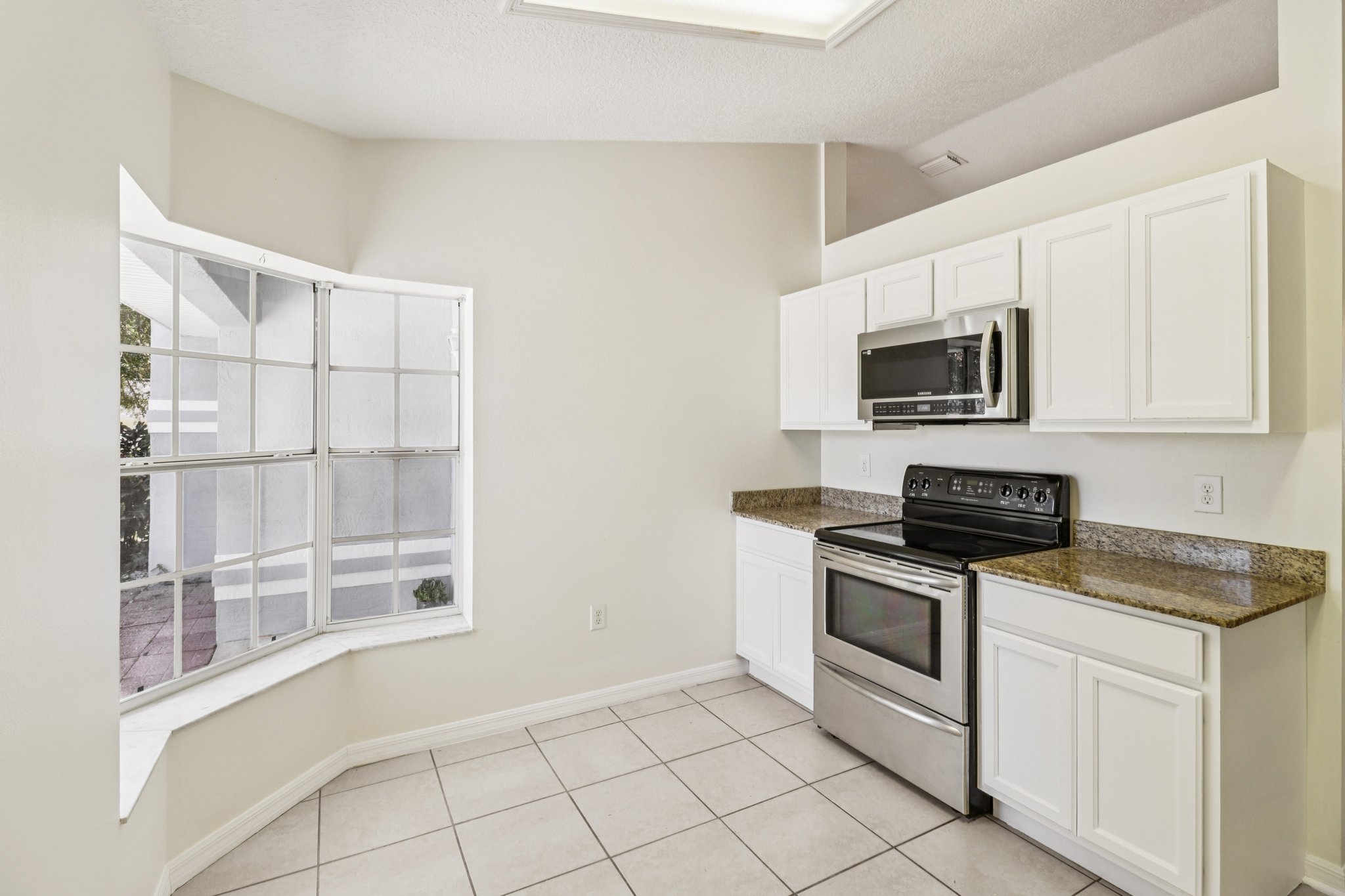 Sandy Ln-S2709-023.jpg