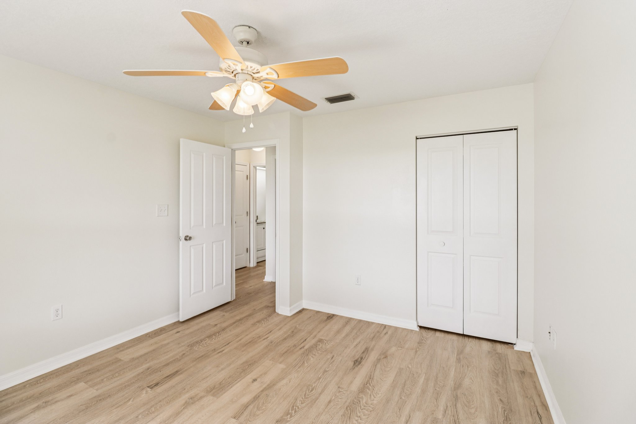 Sandy Ln-S2709-026.jpg