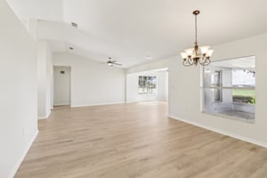 Sandy Ln-S2709-011.jpg