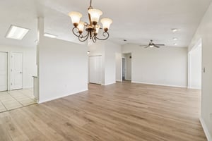 Sandy Ln-S2709-012.jpg