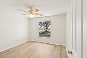 Sandy Ln-S2709-025.jpg