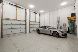 3 Car Garage