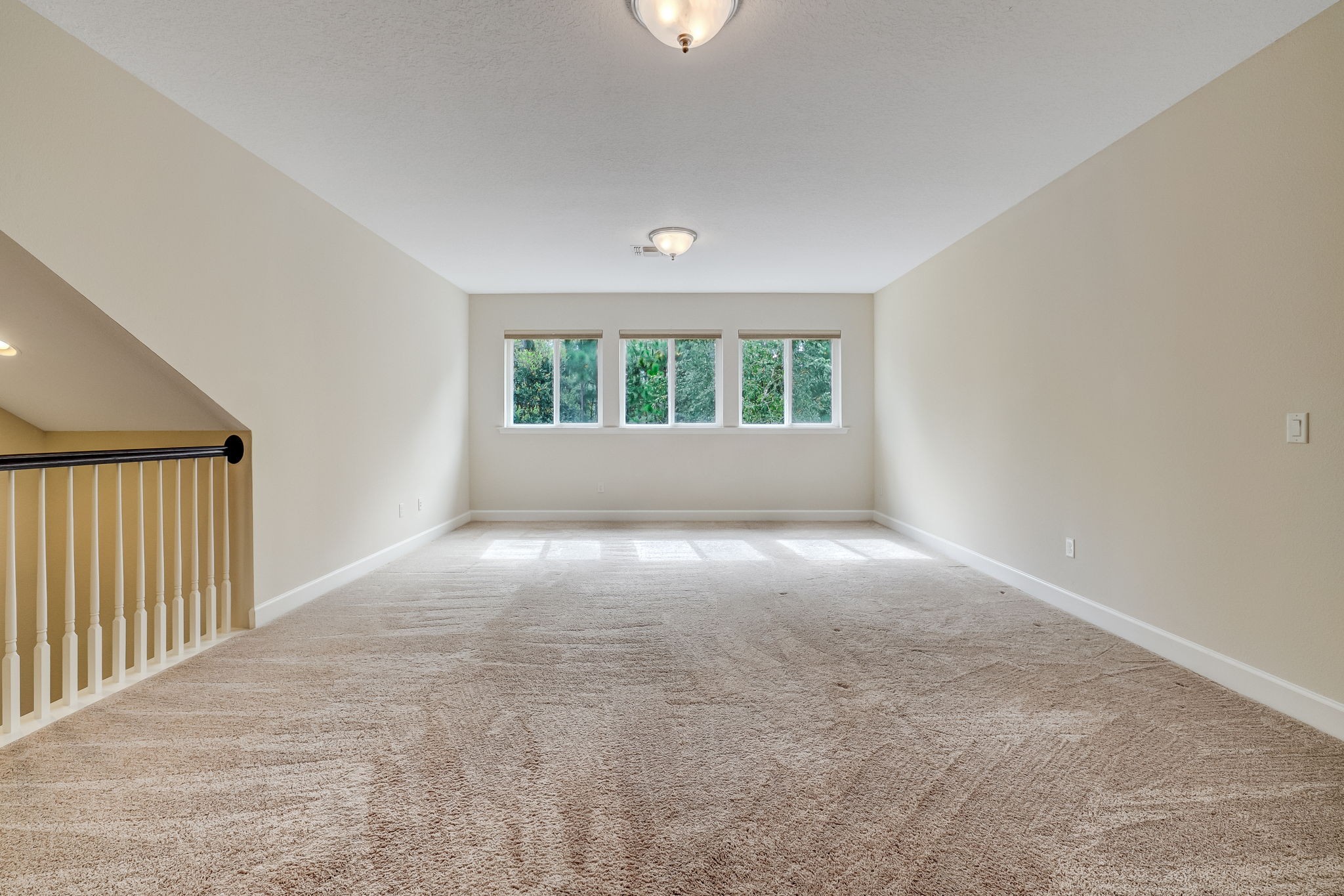 Upstairs Bonus Room/ Large Loft