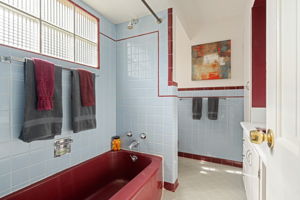 Private primary bath