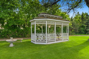 Beautiful gazebo with electric