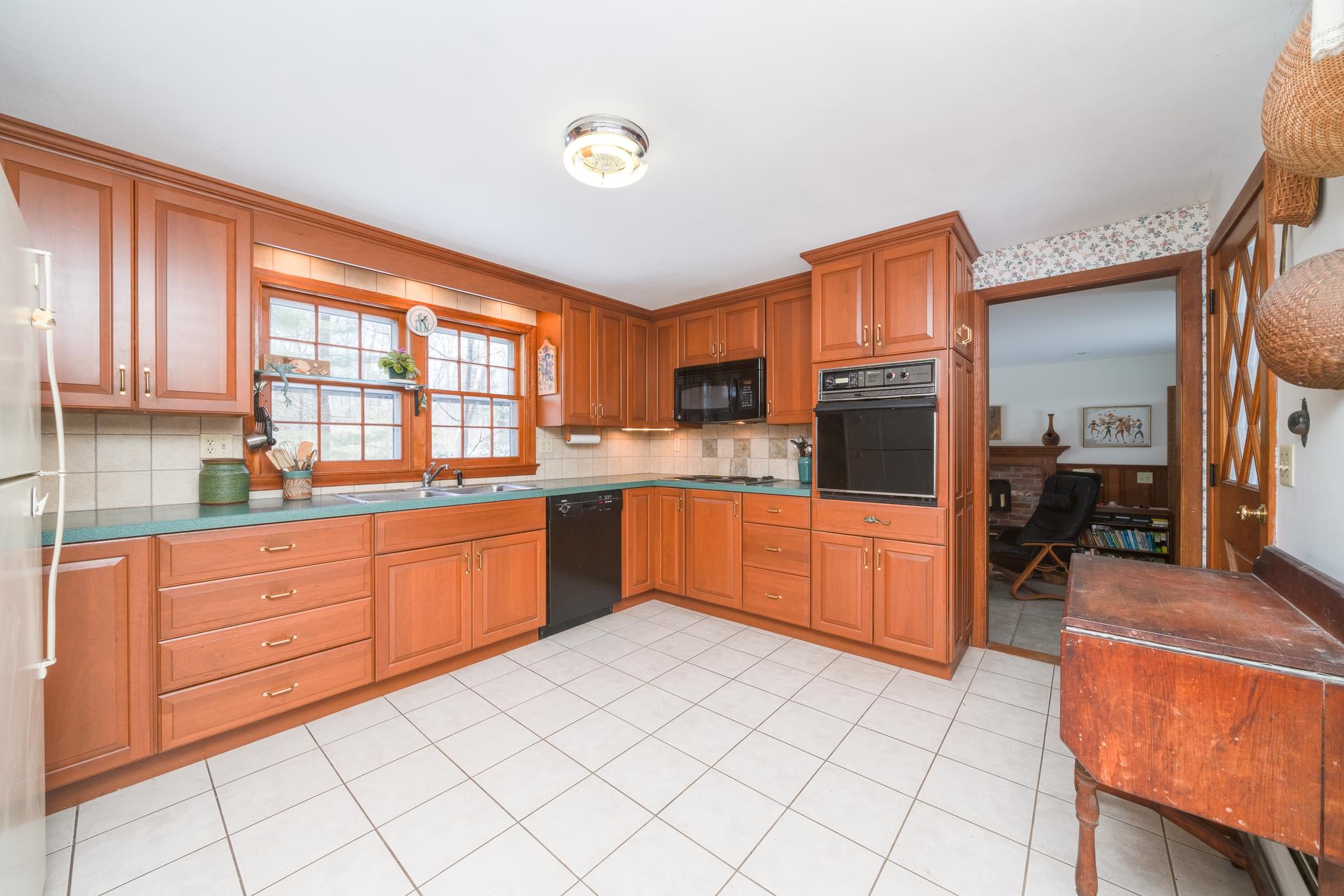  372 E Hill Rd, Canton, CT 06019, US Photo 3