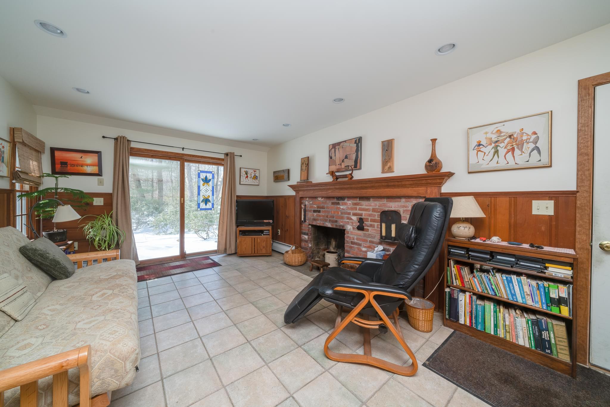  372 E Hill Rd, Canton, CT 06019, US Photo 6