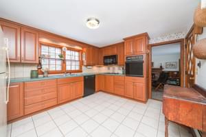  372 E Hill Rd, Canton, CT 06019, US Photo 2