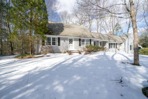  372 E Hill Rd, Canton, CT 06019, US Photo 0