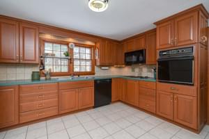  372 E Hill Rd, Canton, CT 06019, US Photo 3