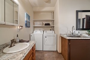 Bathroom/Laundry