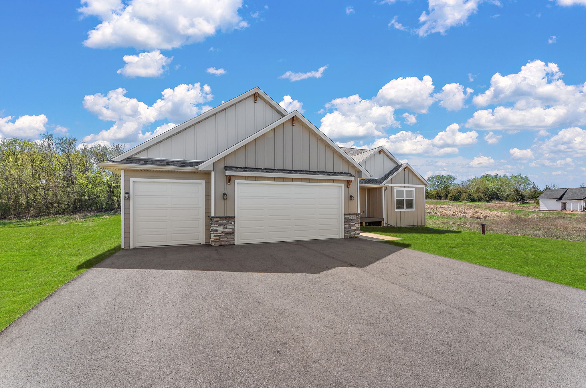 1-web-or-mls-UAV Vision Media (32)