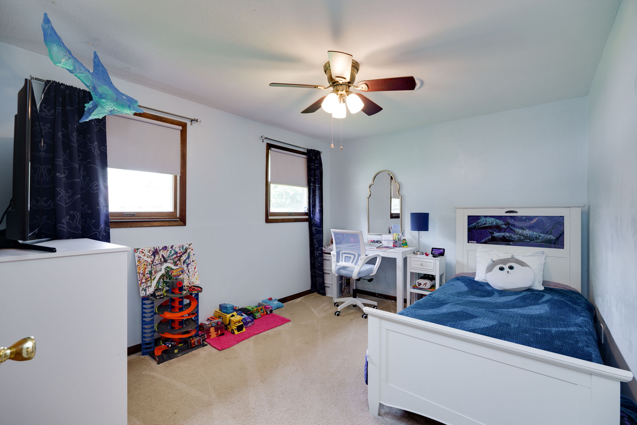  Photo 13