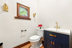  Photo 40