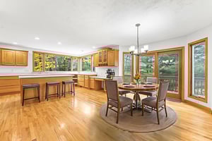 DSC09529 virtually staged.jpeg