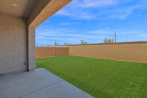  Photo 40