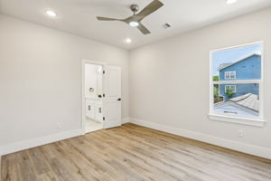 Nathaniel Brown St-2405-025