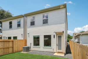 Nathaniel Brown St-2405-031