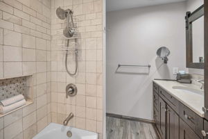 Primary Bathroom1b