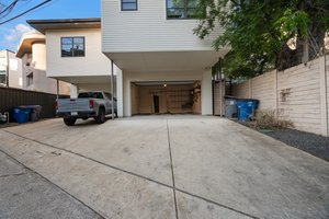  Photo 51