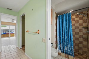  Photo 43