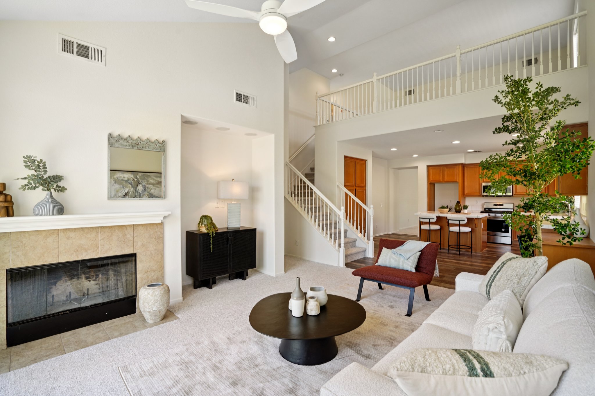 Camden Dr-L2108-010.jpg