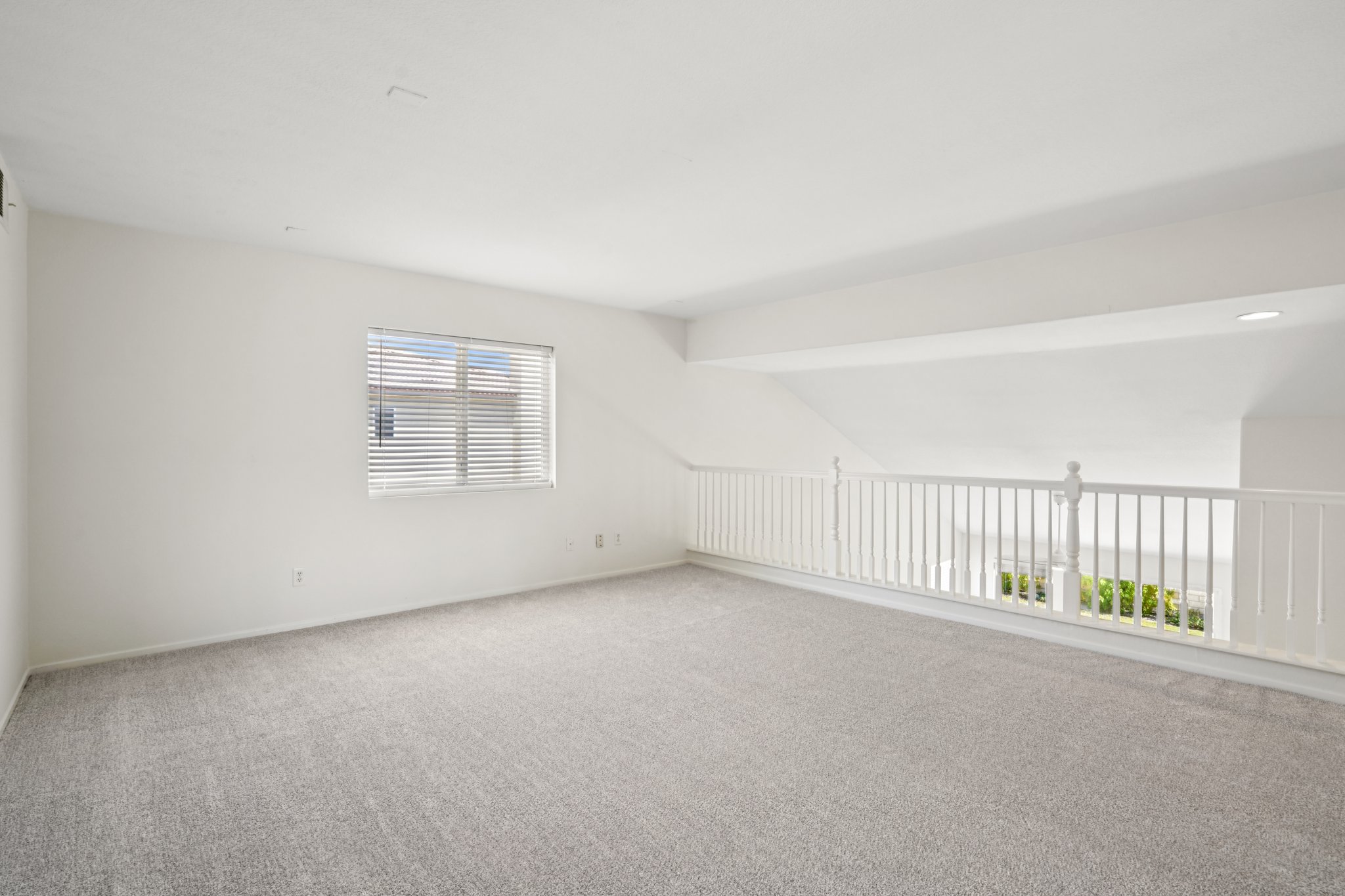Camden Dr-L2108-041.jpg