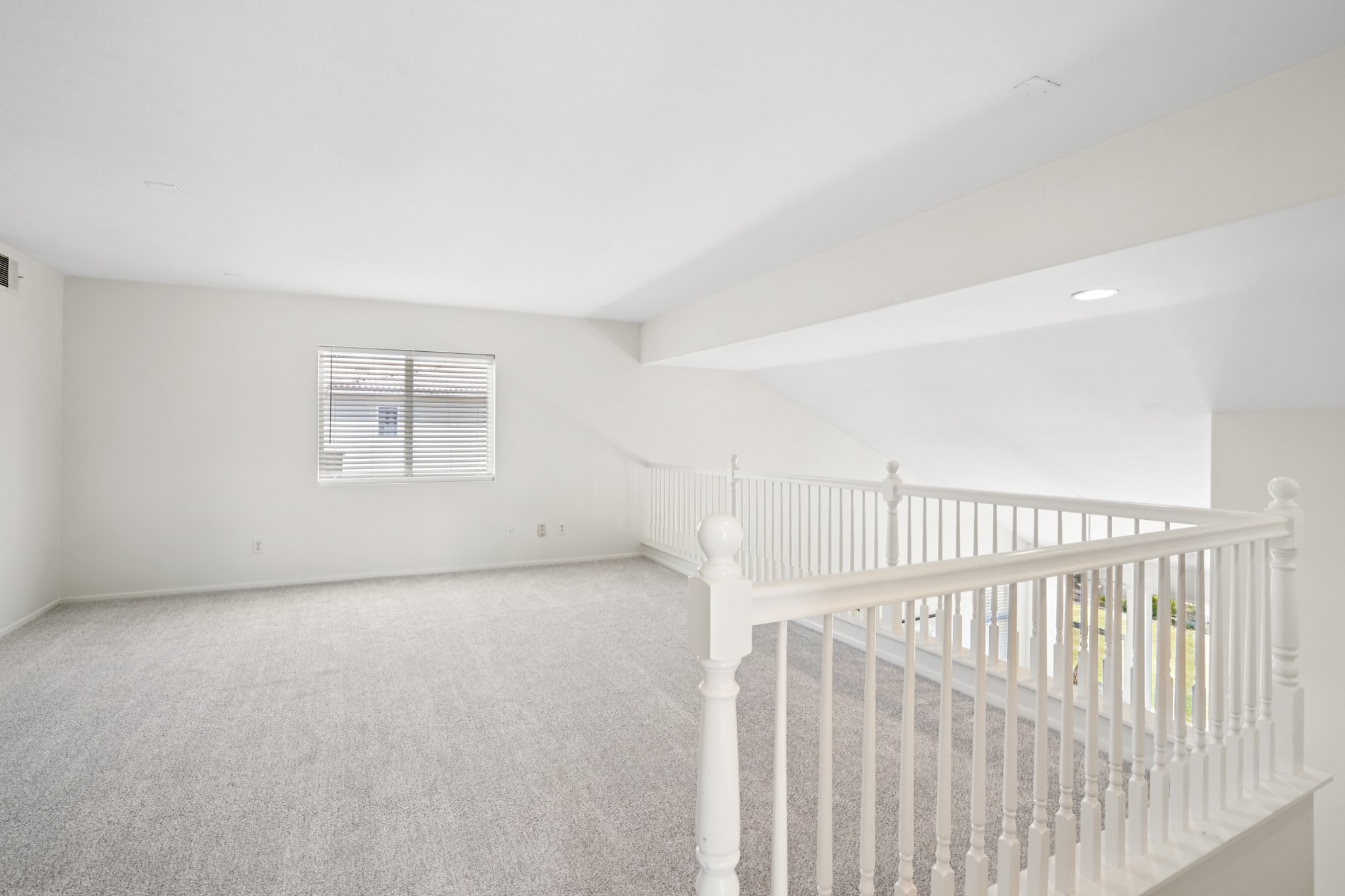 Camden Dr-L2108-042.jpg