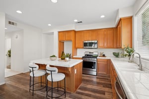 Camden Dr-L2108-022.jpg