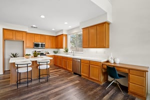 Camden Dr-L2108-025.jpg