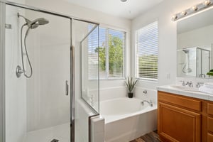 Camden Dr-L2108-031.jpg