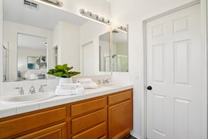 Camden Dr-L2108-032.jpg