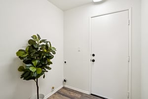 Camden Dr-L2108-035.jpg