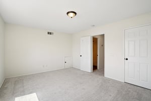 Camden Dr-L2108-045.jpg